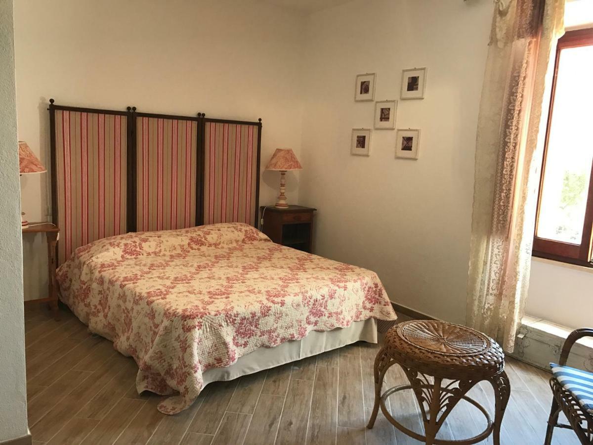 Le 25 Tartarughe Bed and Breakfast Santa Teresa Gallura Buitenkant foto
